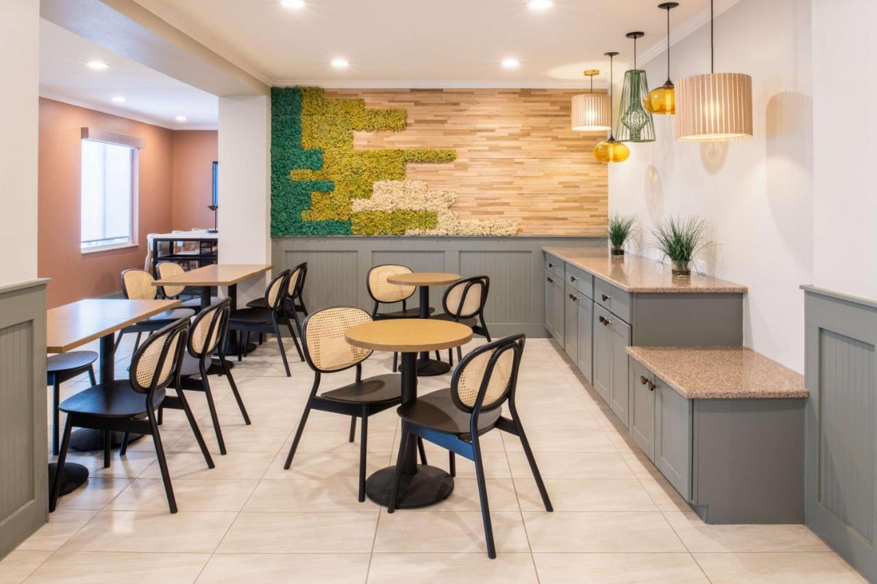 Hotel Western Tri-cities Center 2*